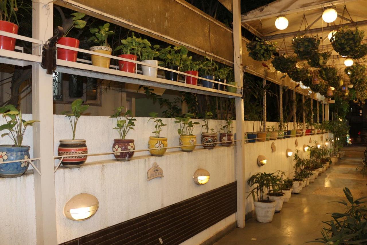 Lime Stays B&B Gk-2 At Greater Kailash Metro South Delhi Nearby Saket Select City Nova Deli Exterior foto