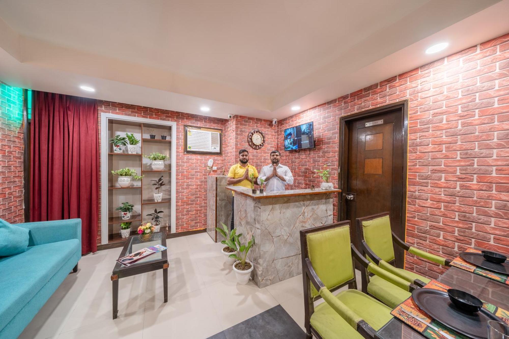 Lime Stays B&B Gk-2 At Greater Kailash Metro South Delhi Nearby Saket Select City Nova Deli Exterior foto