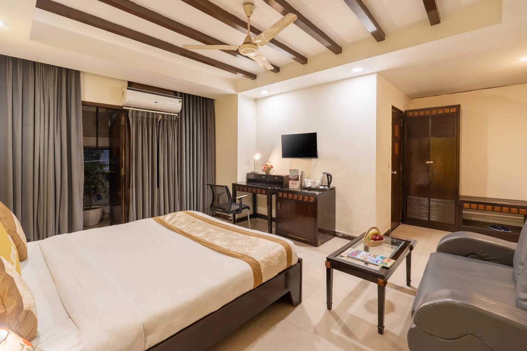 Lime Stays B&B Gk-2 At Greater Kailash Metro South Delhi Nearby Saket Select City Nova Deli Exterior foto